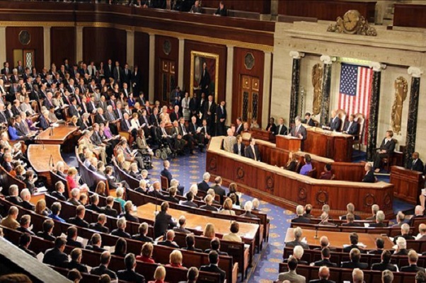 مجلس النواب الأمريكي يصوت بأغلبية ساحقة لفائدة مشروع قانون يحظر تيك توك