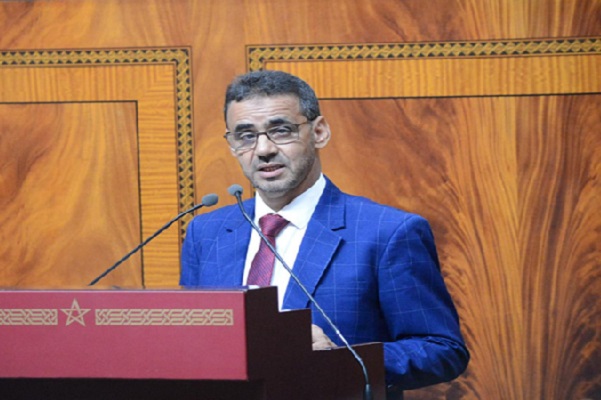 بسبب الهشاشة الاقتصادية لآسا الزاك.. محمود عبا يجر الوزير سكوري إلى المساءلة البرلمانية