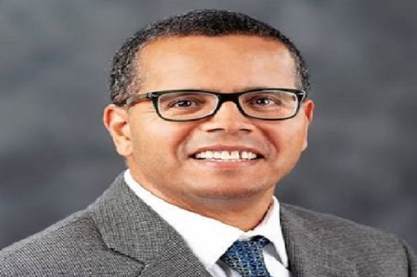 في تسعين دقيقة.. كرة القدم ومعنى أن تكون مغربيا
