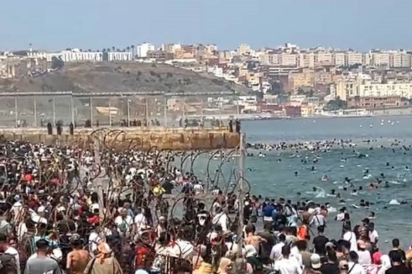 بين دعوة الملك إلى الثقة ورسالة الفنيدق الصامتة