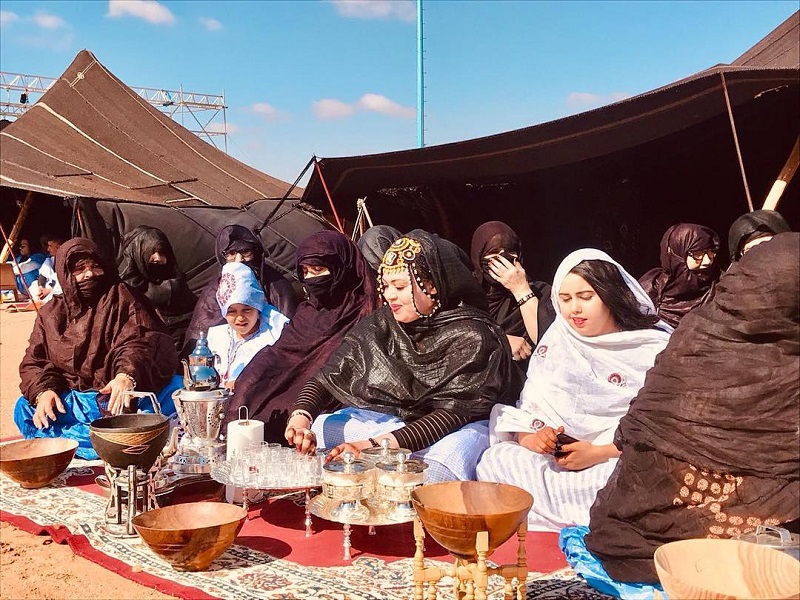 الخيام الموضوعياتية ترصع جنبات ساحة السلم والتسامح